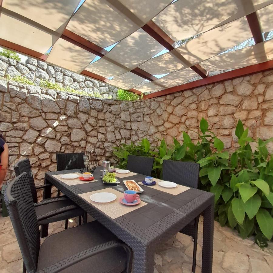 2-Bedroom Apartment 300M From Beach In Punat Buitenkant foto