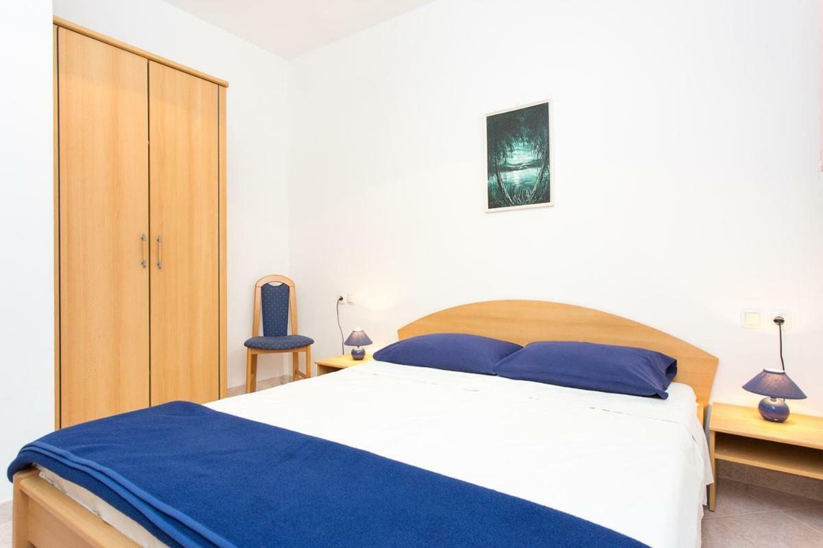2-Bedroom Apartment 300M From Beach In Punat Buitenkant foto