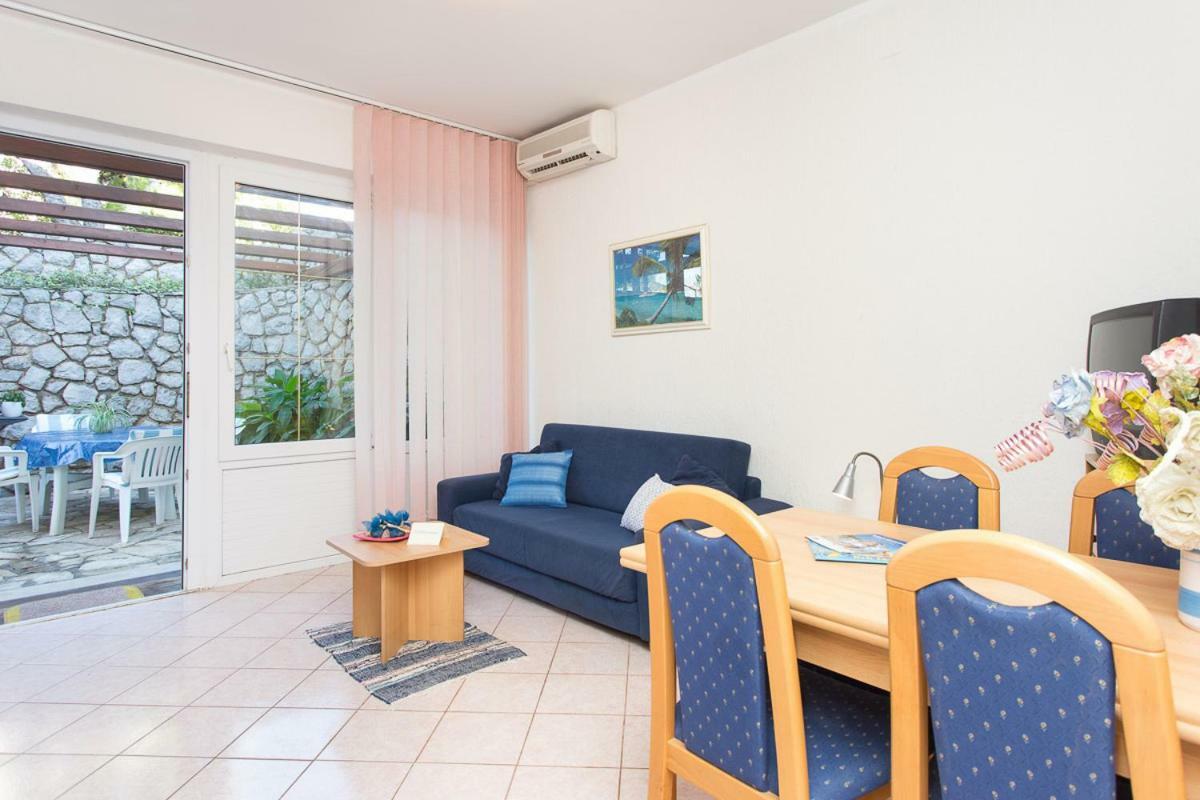 2-Bedroom Apartment 300M From Beach In Punat Buitenkant foto